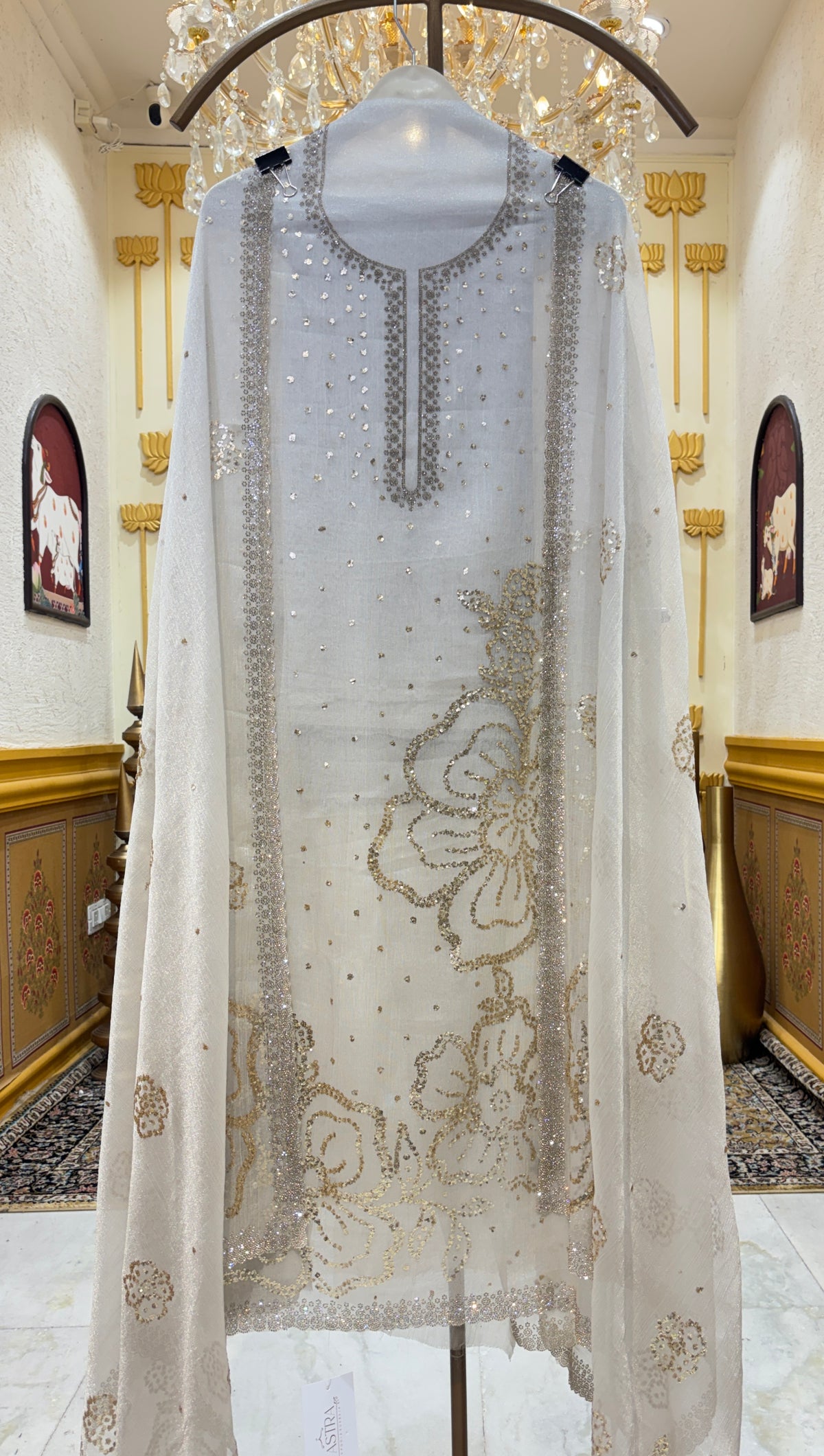 Afsana Lumière Suit