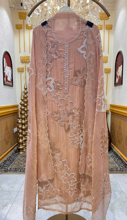 Aaryamahi Tissue Suit