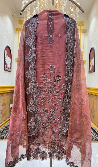 Ruhzeen Pakistani Suit