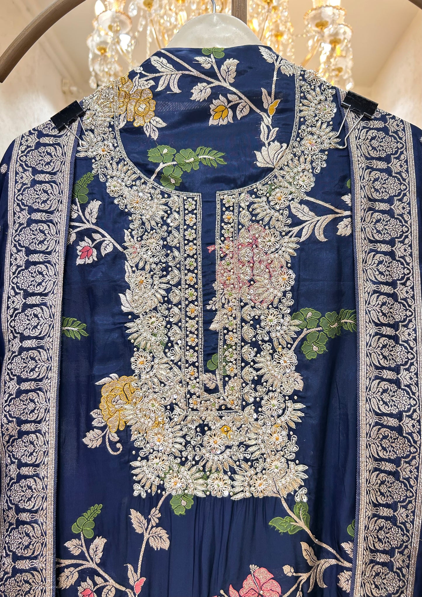 Nooran Kashi Suit