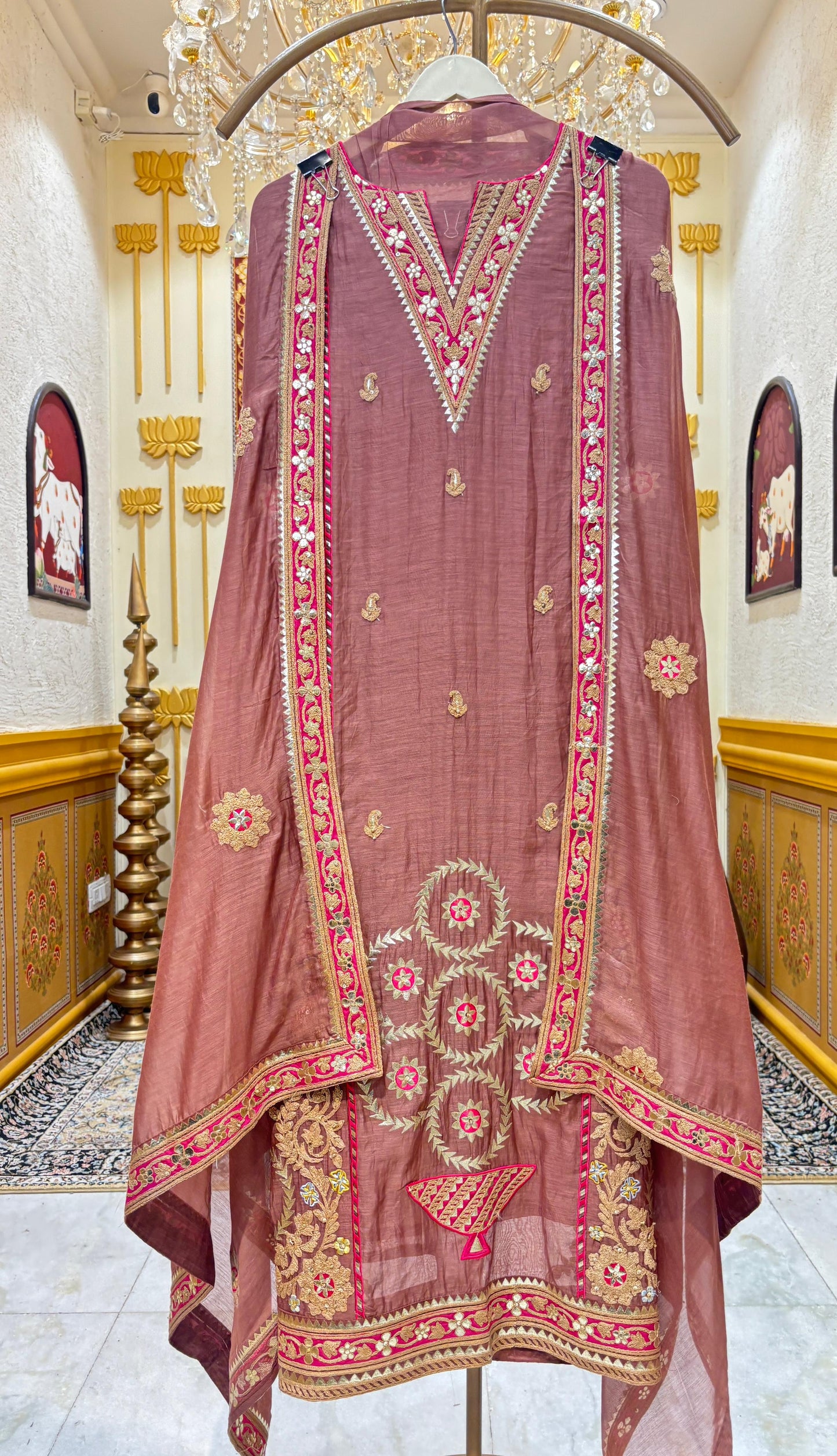 Anika Mul Chanderi Suit