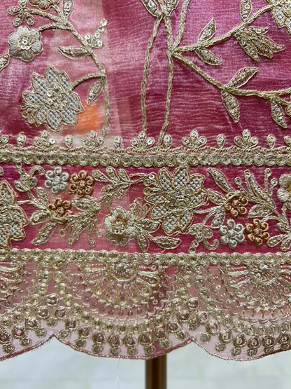Zarmina Crystal Veil Suit (Pink)