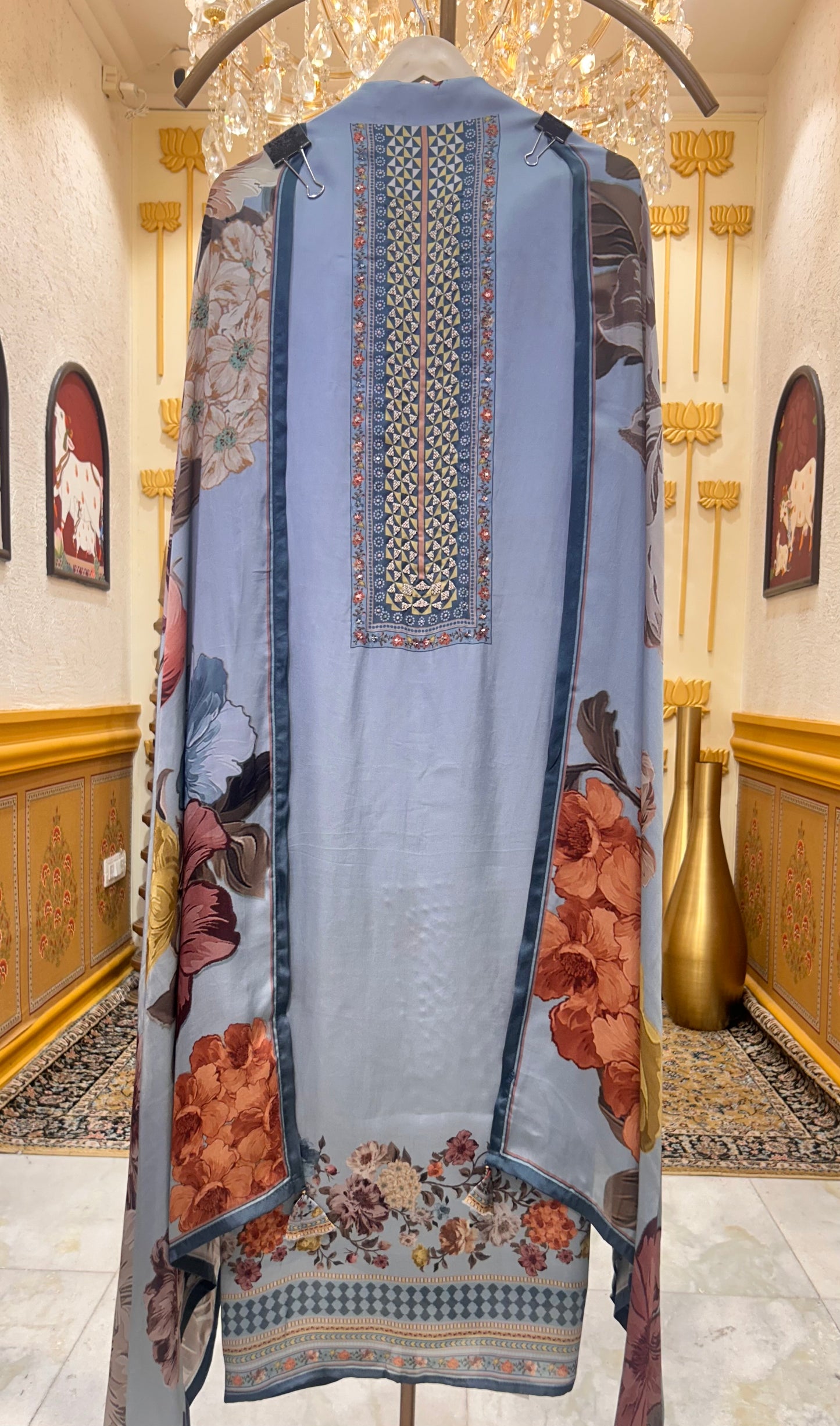 Satiné Floria Suit