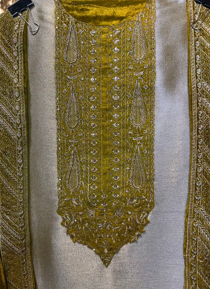 Zohaina-é-Banaras (Yellow)