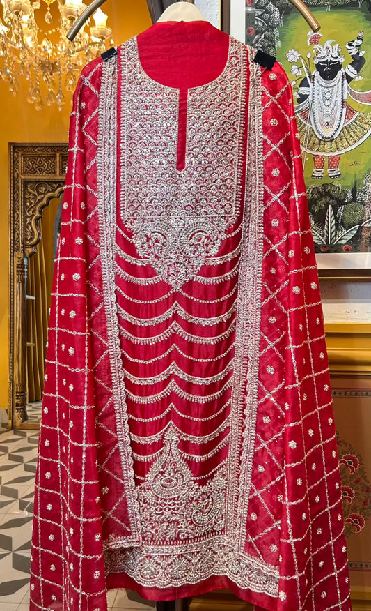 Ruhaniyah Organza Suit