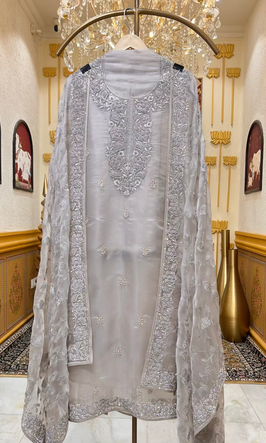Mehrvani Organza Jewel Suit (Silver Grey)