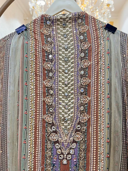 Zehna Printed Crepe Suit (Mehendi Green)