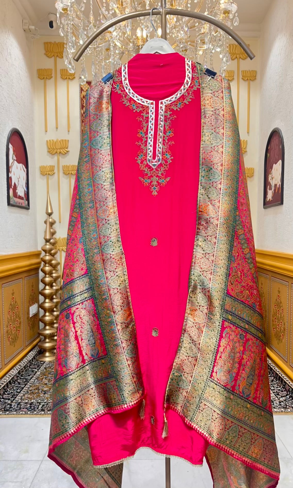 Sahira Silk Noor Suit (Magenta)