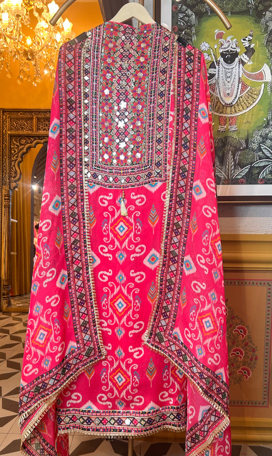 Inaaya Ikkat Muslin Suit