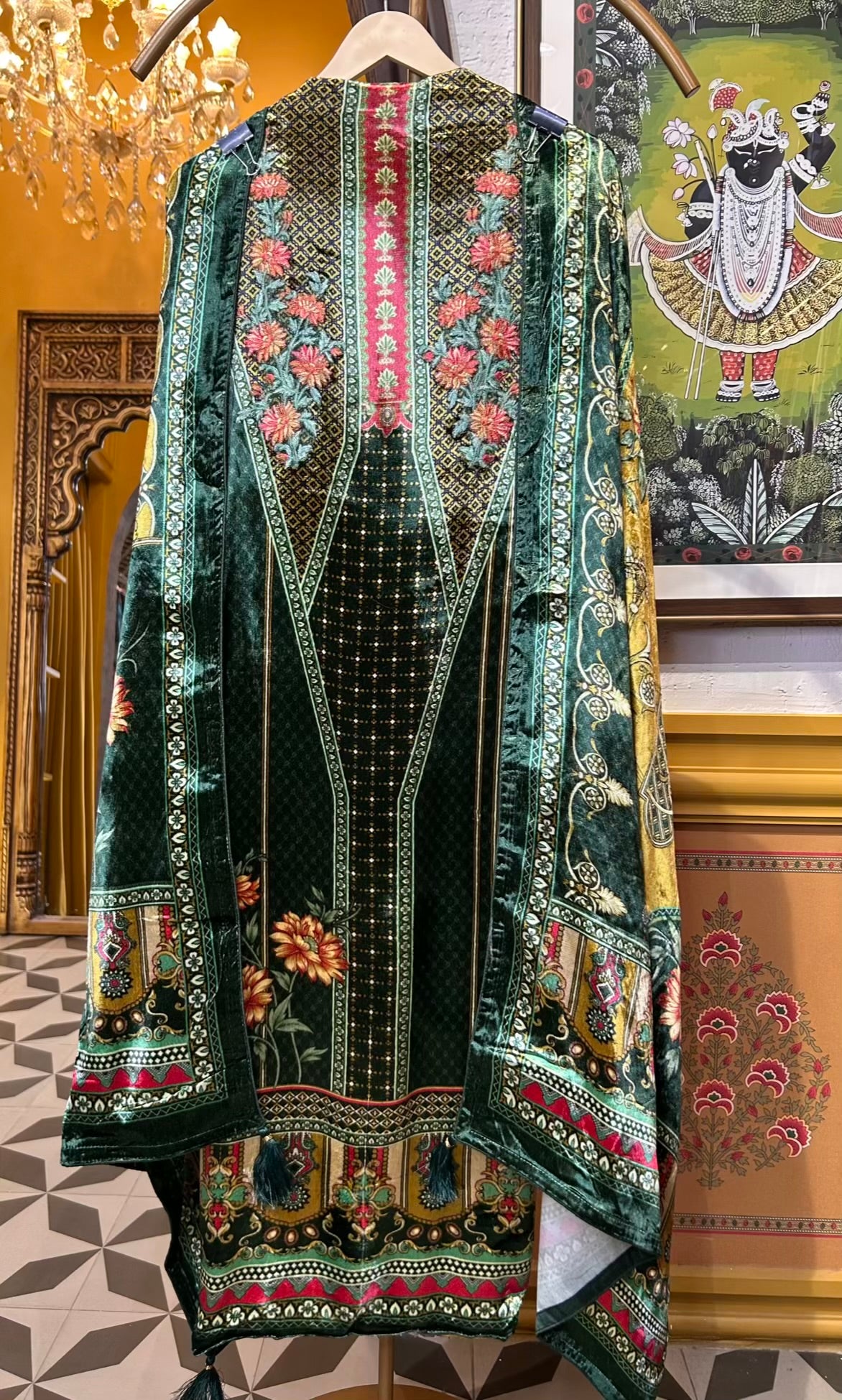 Zaylira Velvet Suit (Bottle Green)