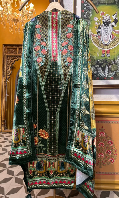 Zaylira Velvet Suit (Bottle Green)