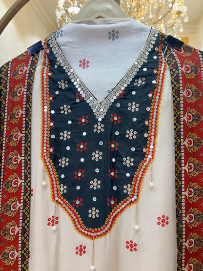 Roshanara Muslin Bloom Suit