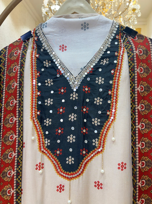 Roshanara Muslin Bloom Suit
