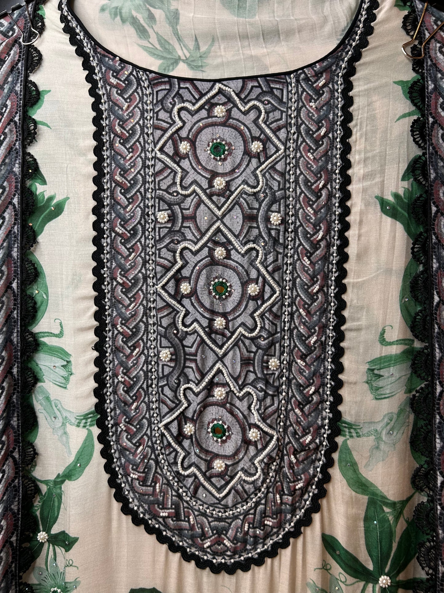 Sitara Mul Suit