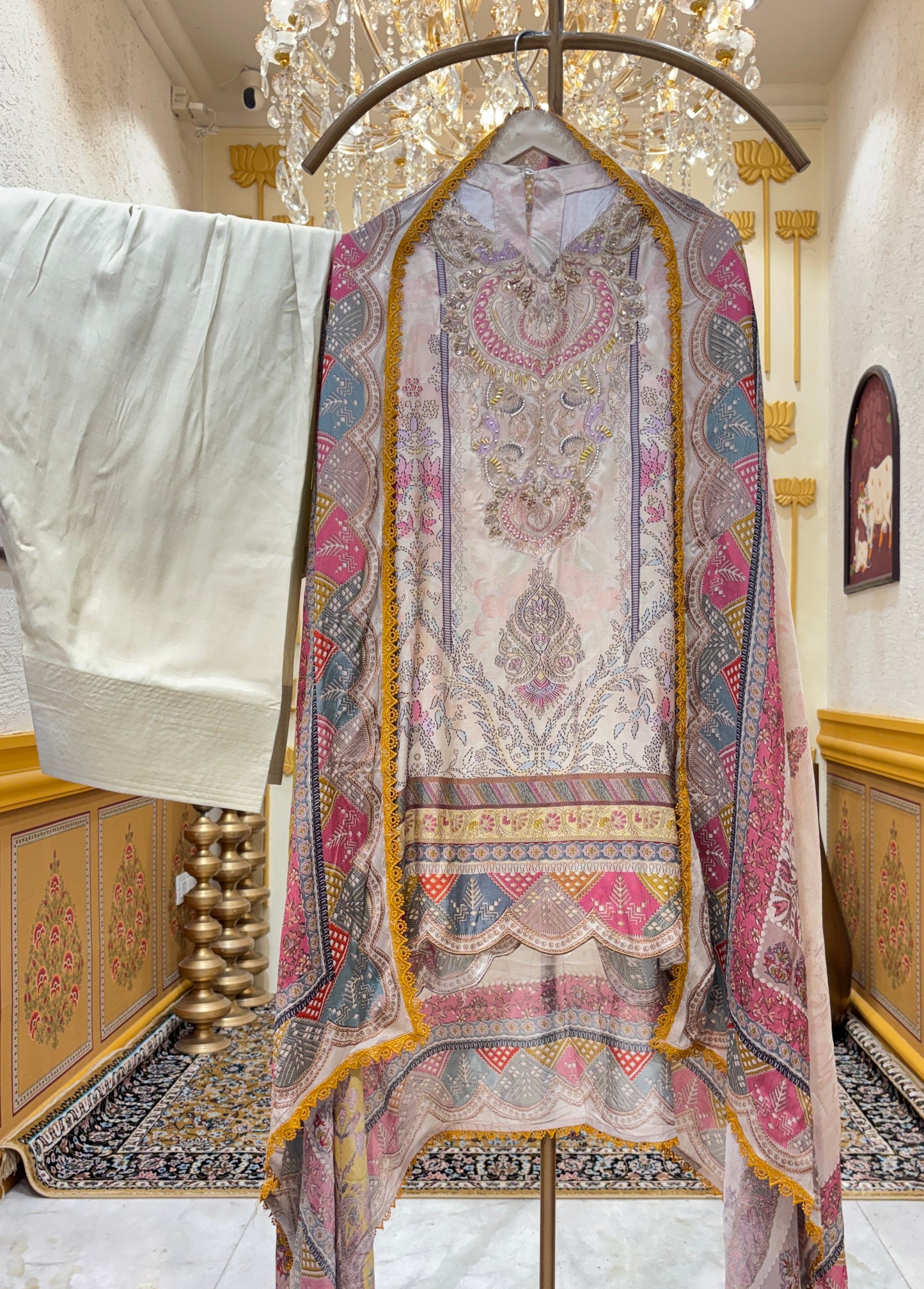 Alina Muslin Farshi Set