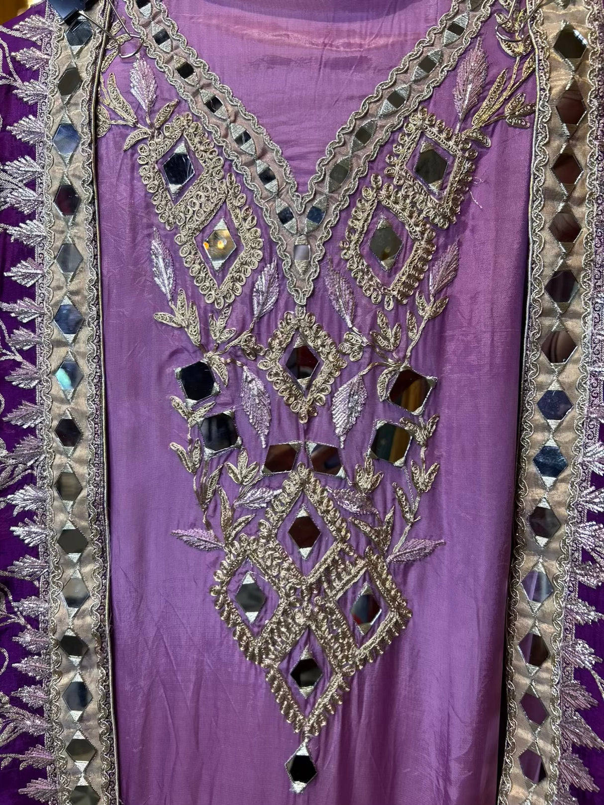 Rimtara Silk Suit (Lavender)