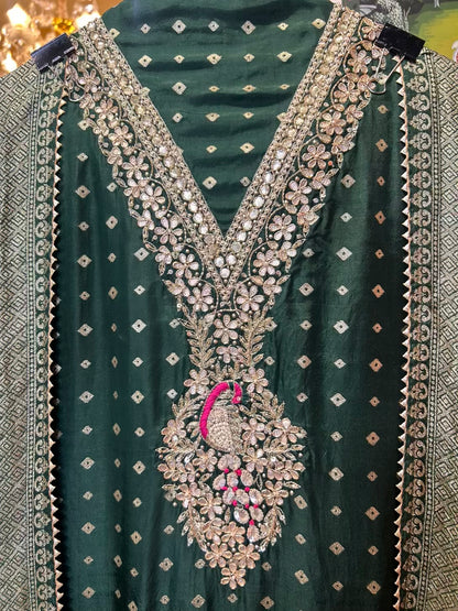 Zarfeenah Banarasi Suit (Green)
