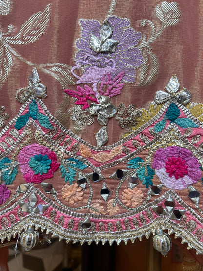 Jhalar-e-Noor (Peach)
