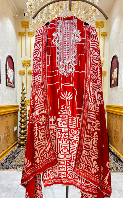 Gulsheesh Gaji Suit