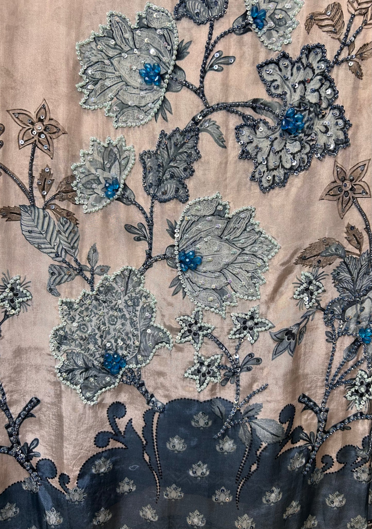 Rooh-e-Nazakat Crepe Suit
