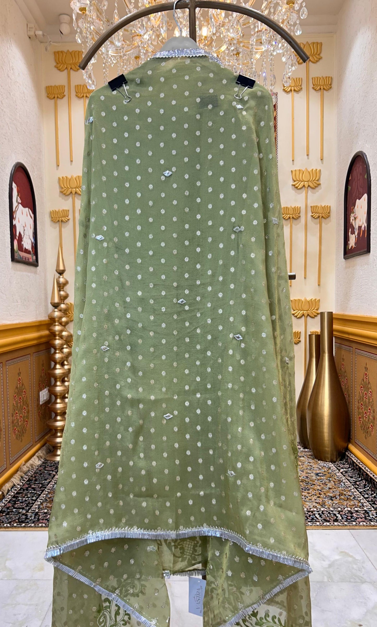 Ruhmeira Adaa Suit (Parrot Green)