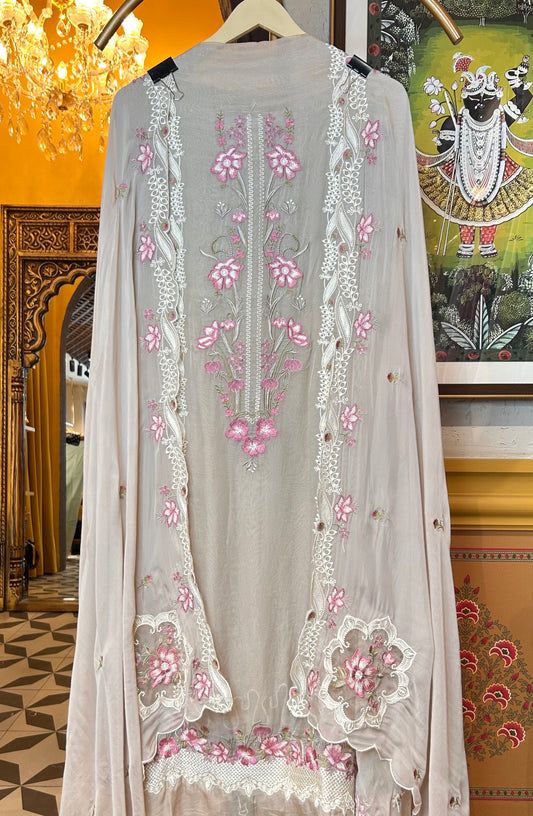 Shabnum Organza Suit (Pink)