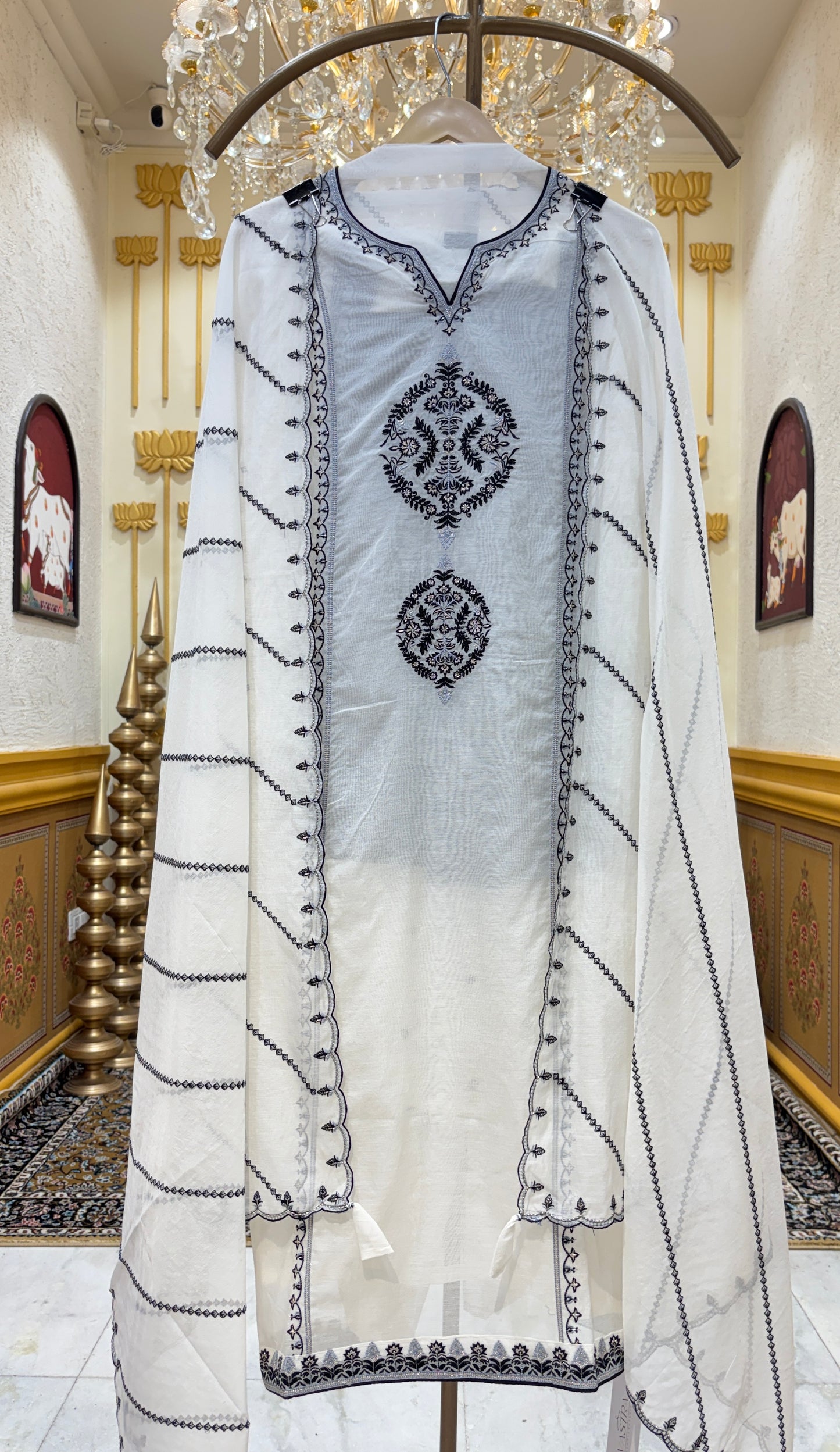 Mehraya Zari Chanderi Suit