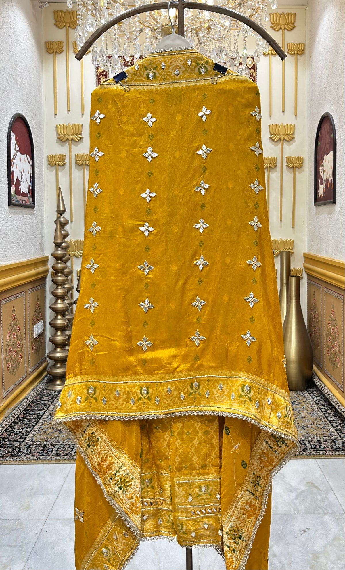 Rangriti Gota Suit