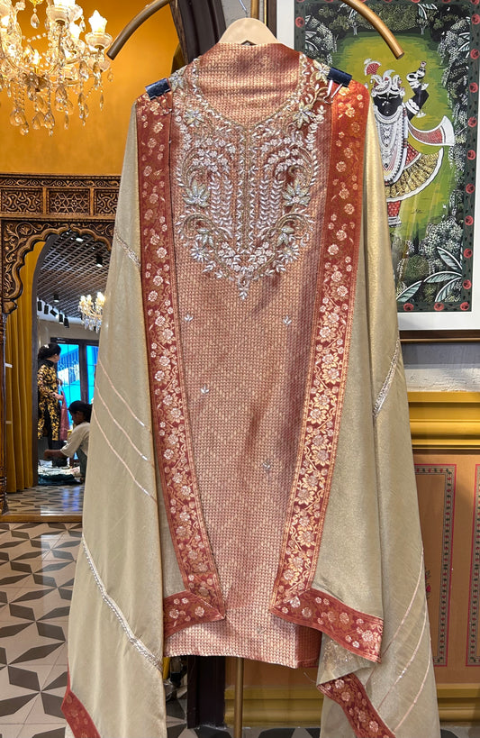 Noor-e-Tarana (Rust)