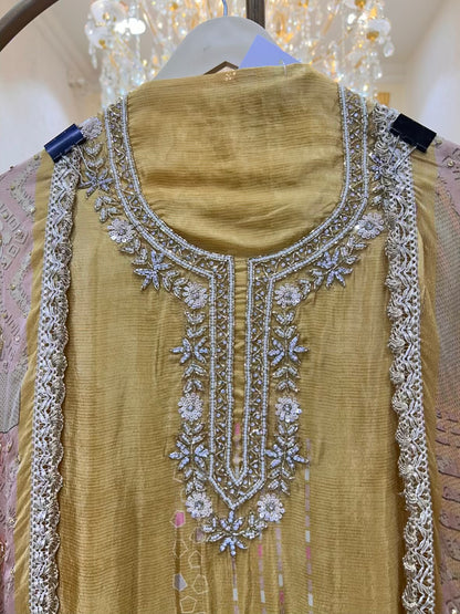 Elara Crepe Élan Suit (Yellow)