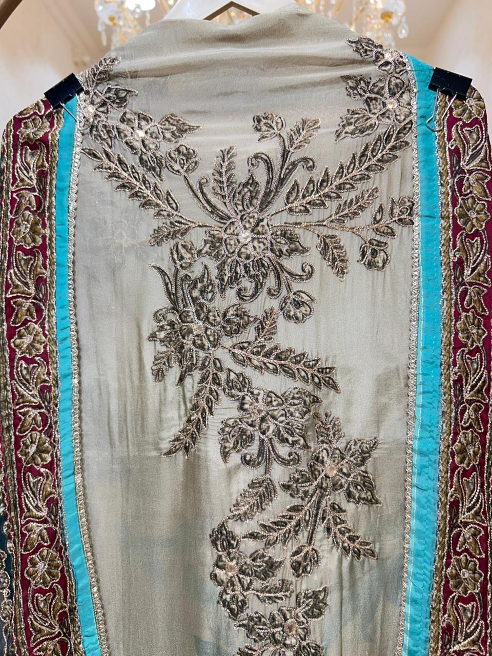 Zarisha Zari Crest Suit (Green)