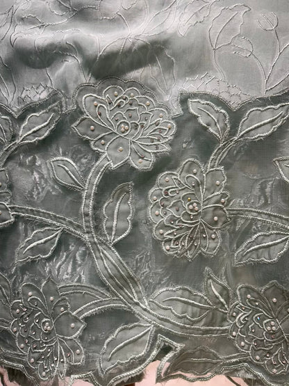 Elina Appliqué Veil Suit (Powder Green)