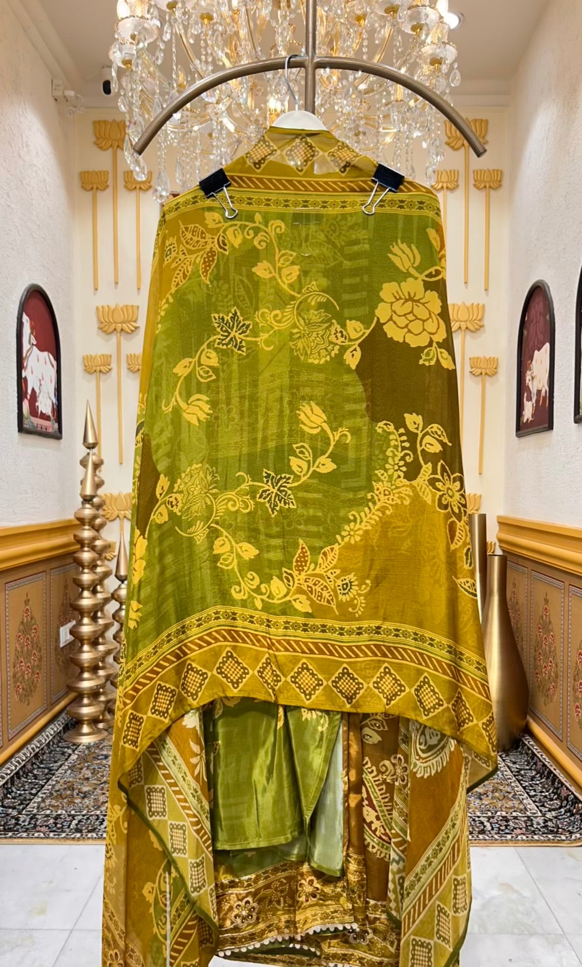 Mehrya Silk Organza Veil Suit (Parrot Green)