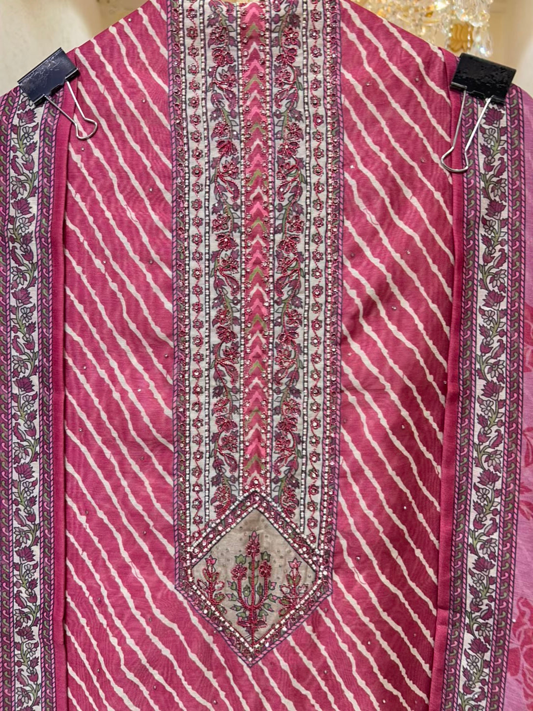 Aarini Chanderi Printed Suit (Magenta)