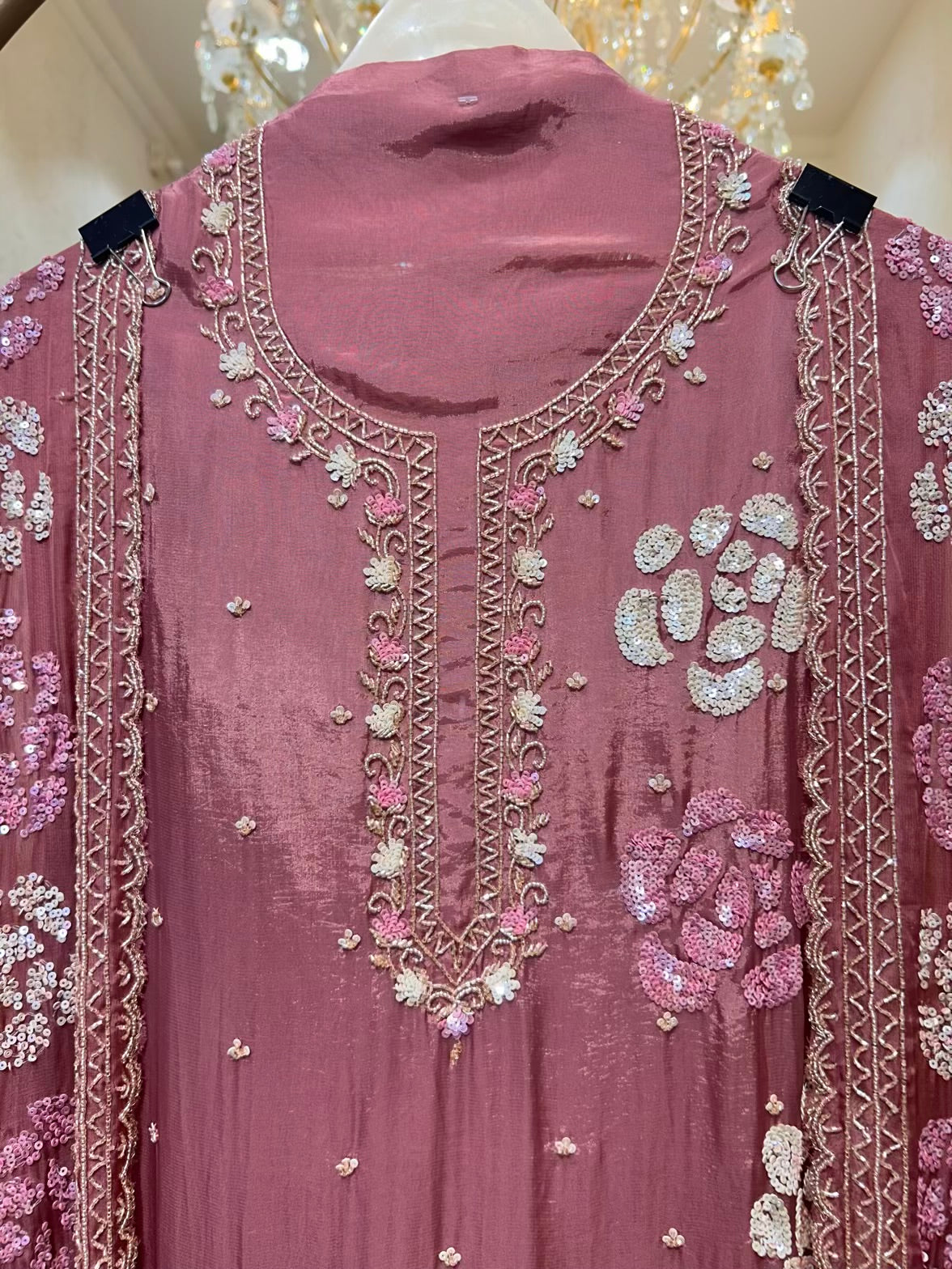 Ruhara Silken Veil Suit (Mauve)