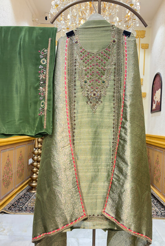 Zarbaft Noor Suit