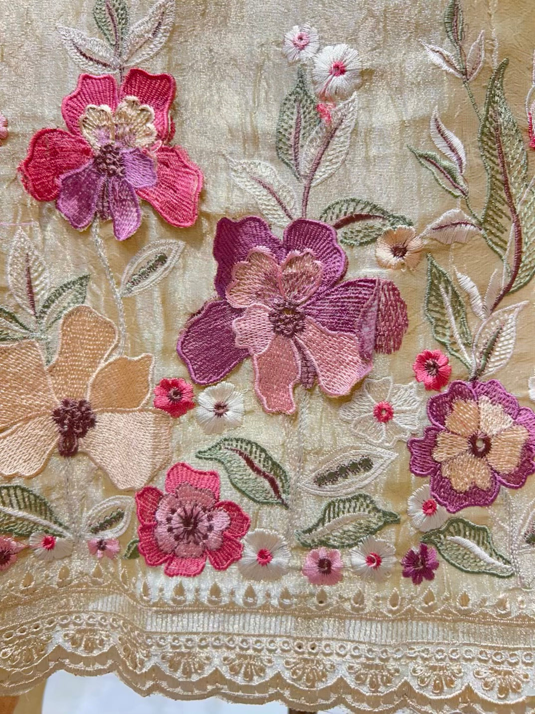 Navya Thread Crush Tissue Suit