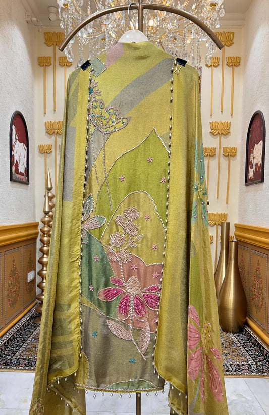 Zayreen Floral Élan Suit