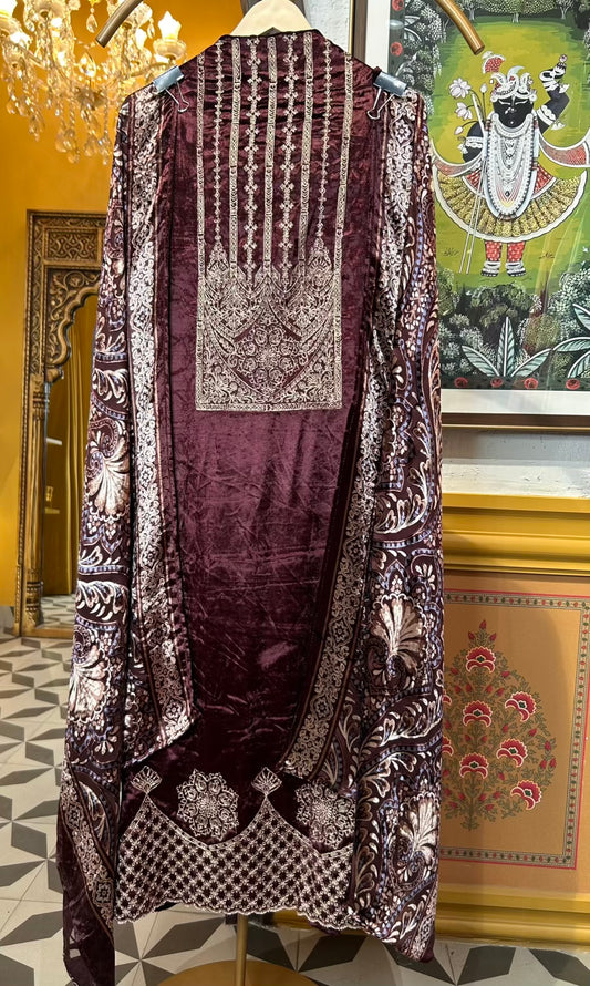 Noorani Velvet Suit (Maroon)