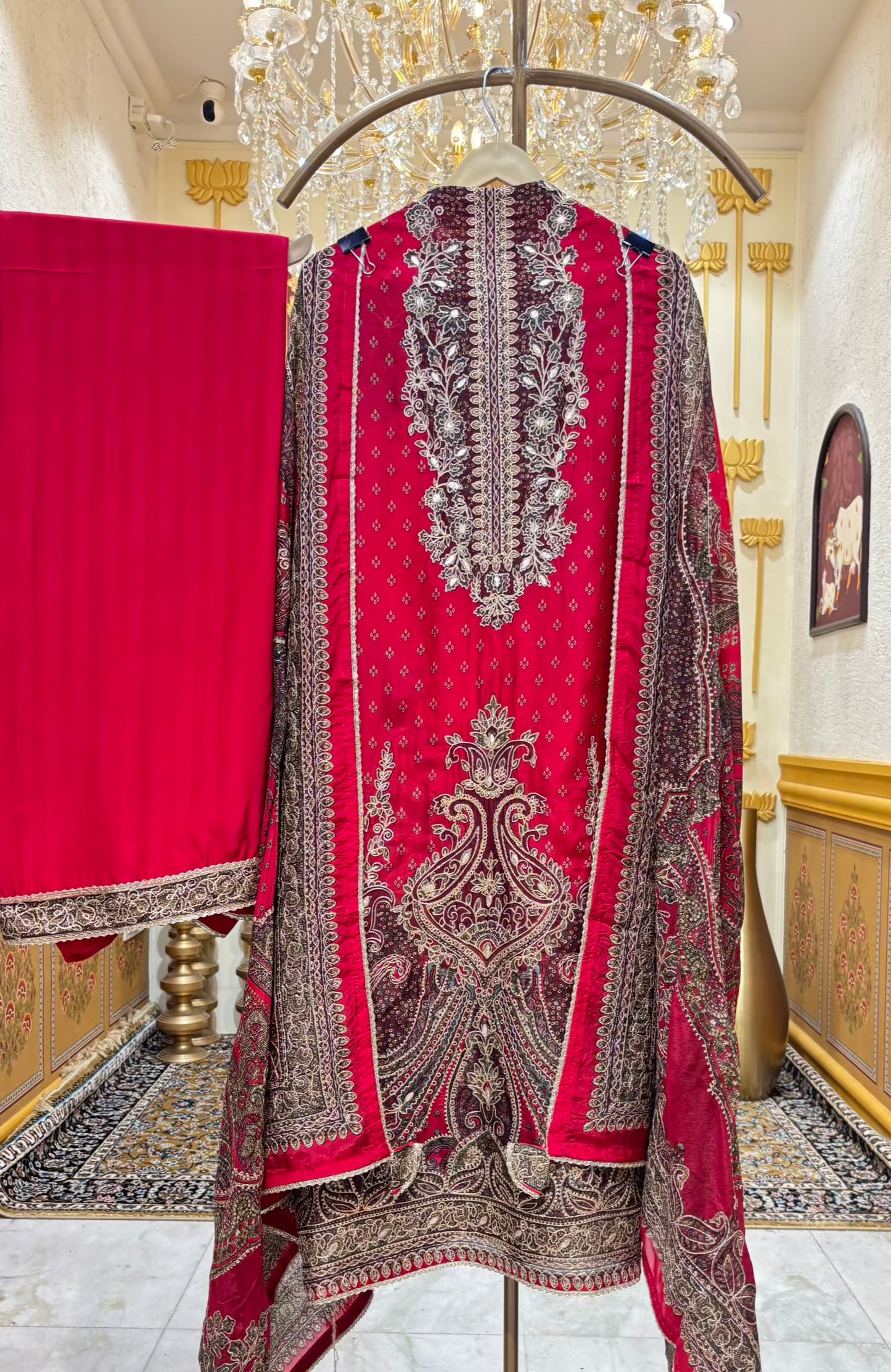 Vira Zari Crepe Suit