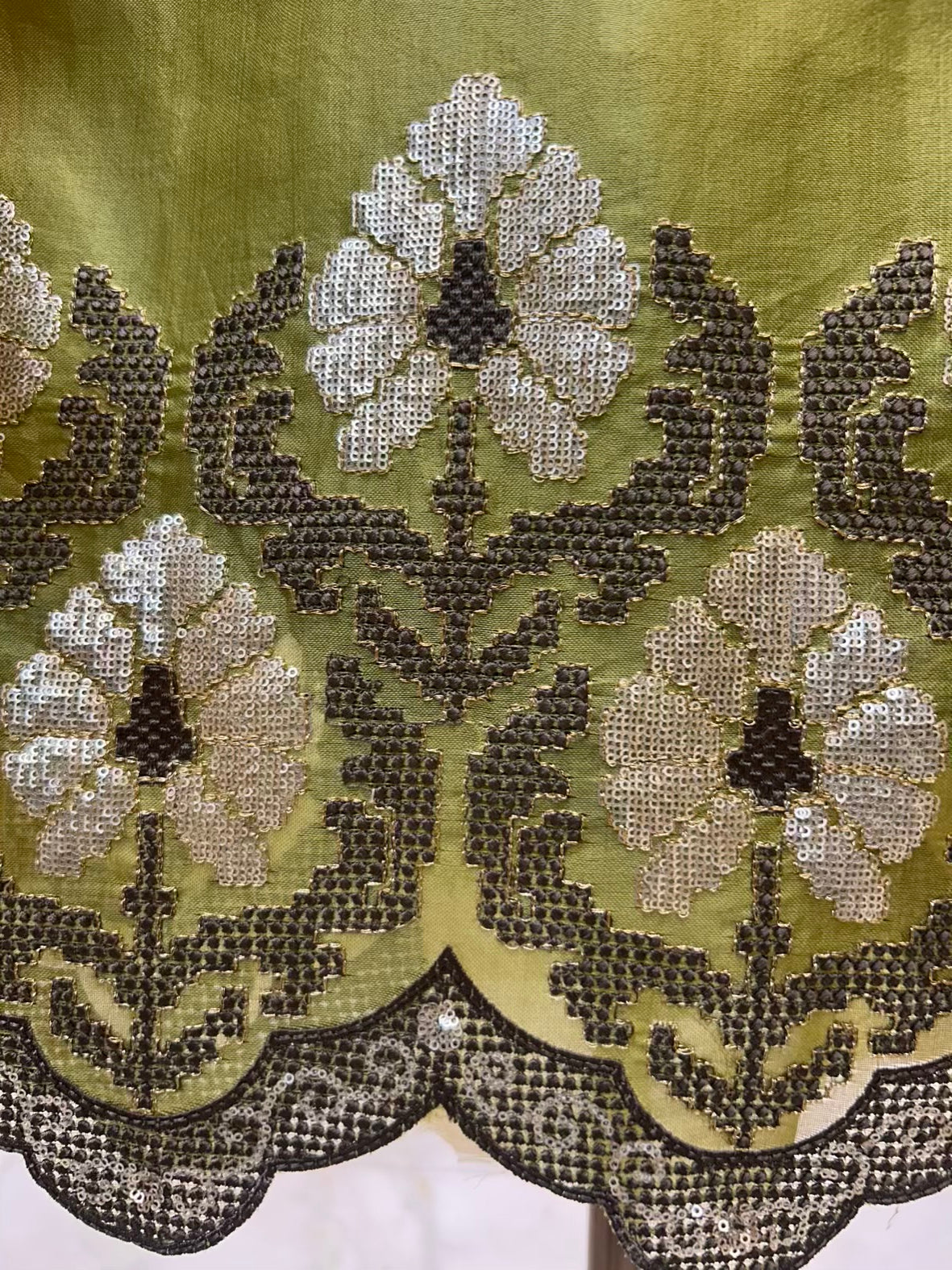 Zareená Éther Suit (Green)