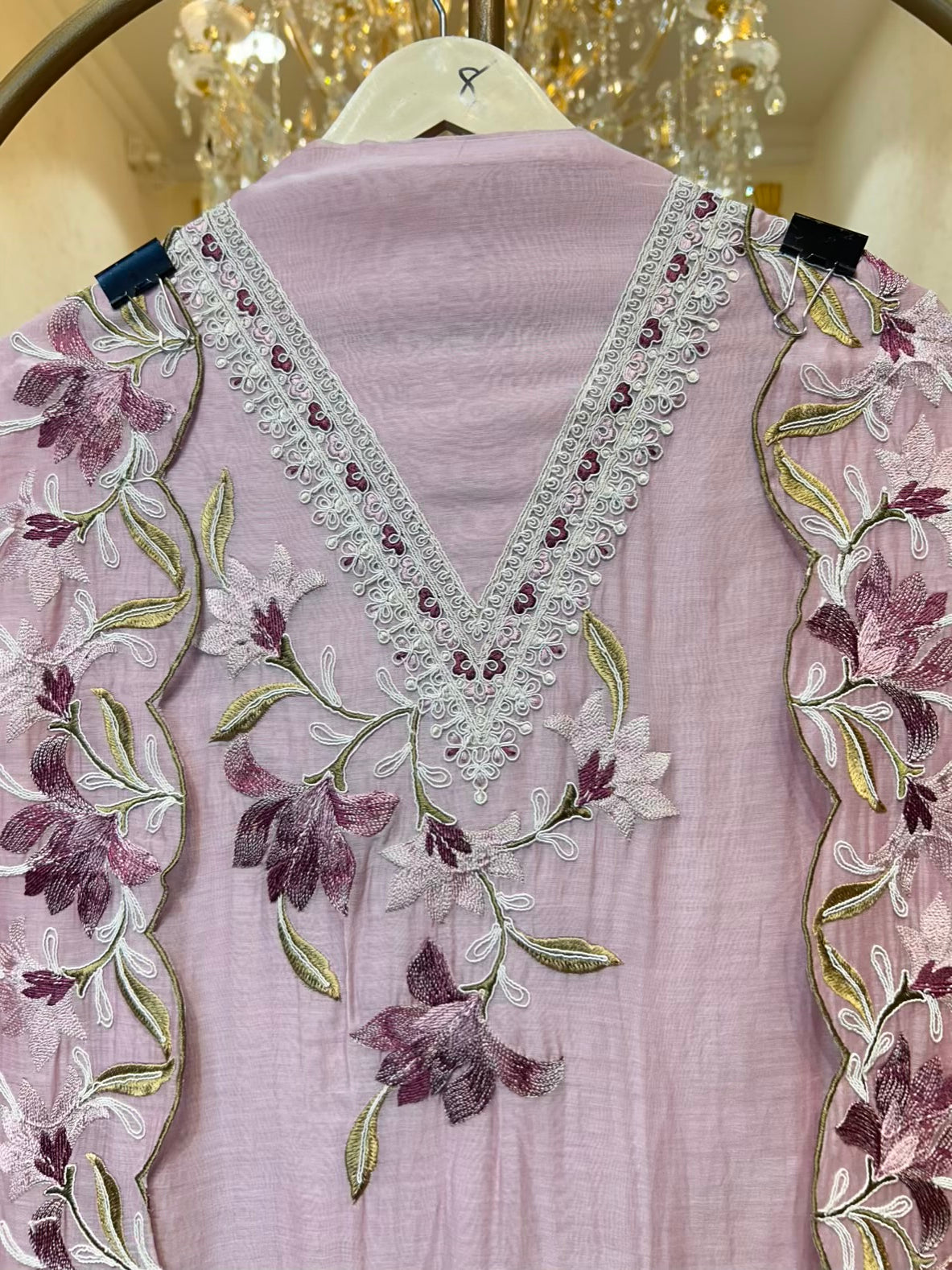Sahira Dori Naqsh Suit (Pink Ivory)