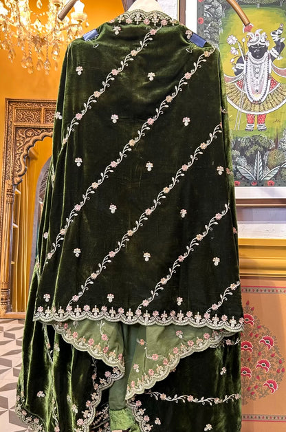 Feroza-e-Velvet Suit (Green)