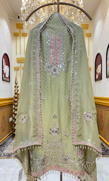 Vistara Banarasi Elegance Suit