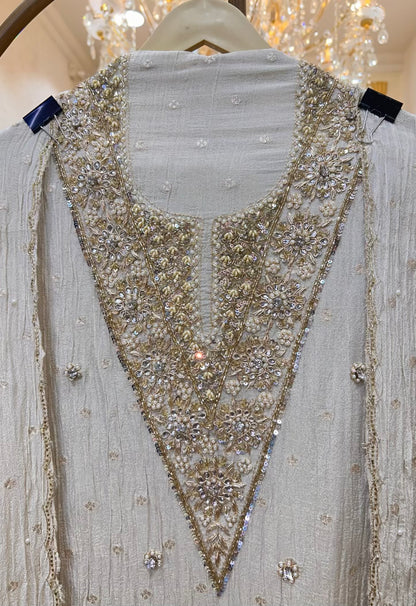 Ayleen Cutwork Élan Suit