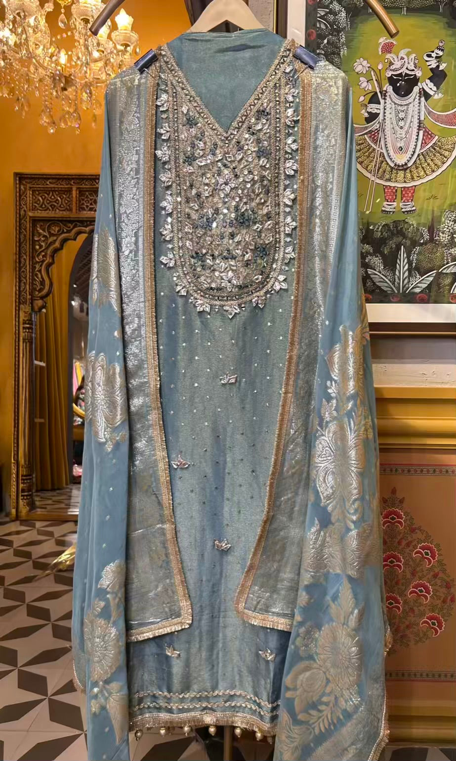 Hayat-e-Husn (Blue)