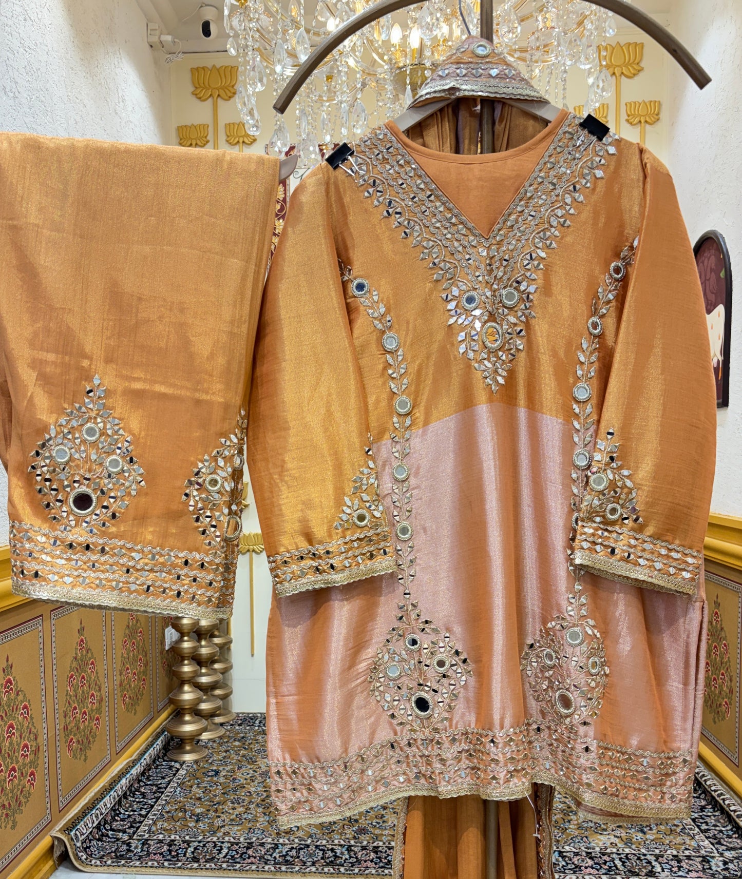 Aafreen Mirror Organza Set