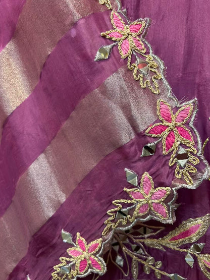 Zareen-é-Tasveer (Lavender)