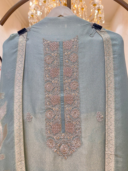 Tisséra Banaras Suit