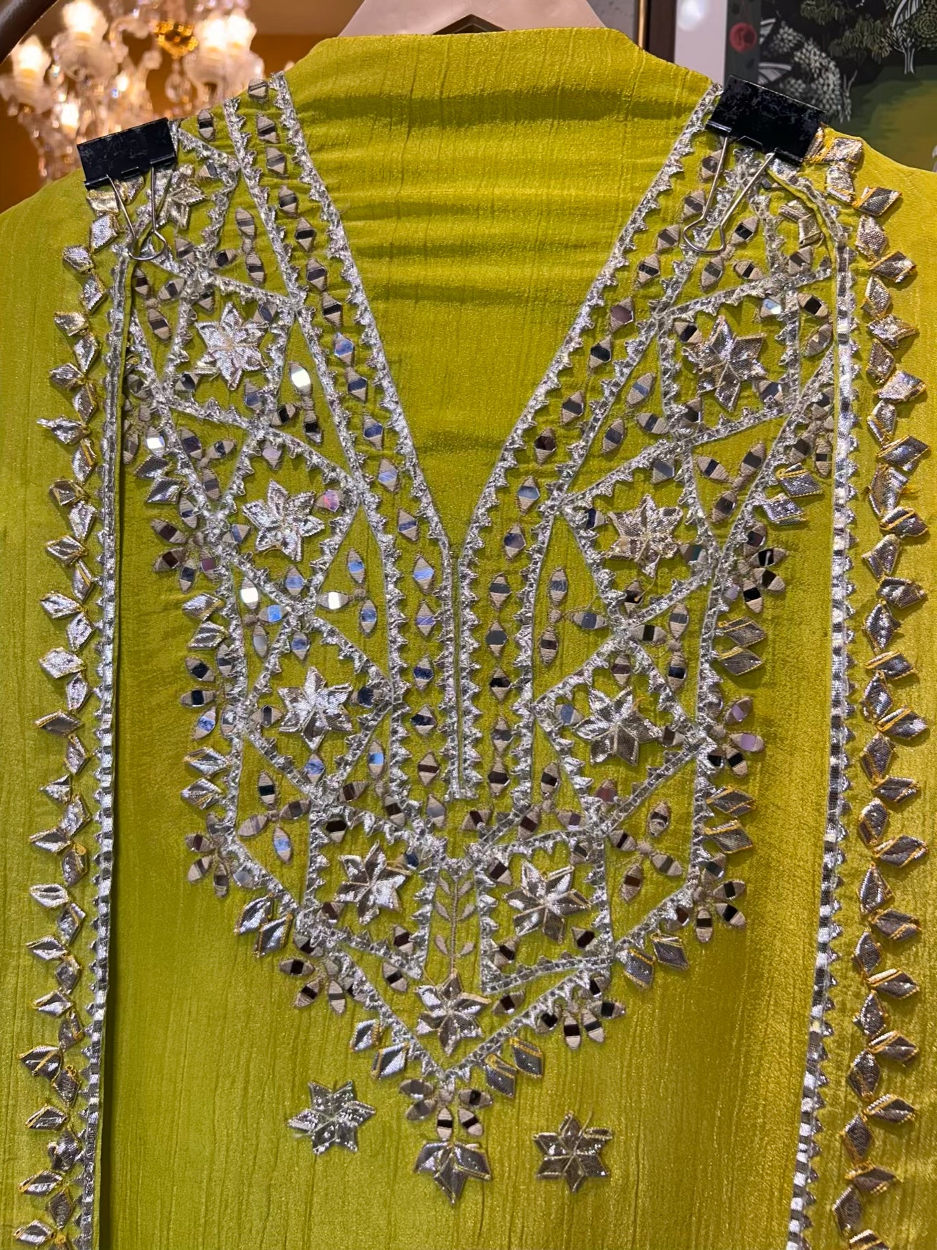 Chaand-e-Zevar (Lemon Green)